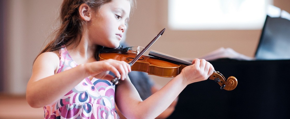 girl-child-violin-music1920x1200